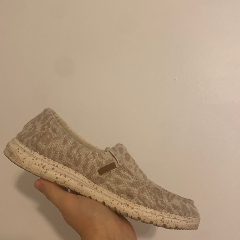 Hey dude Misty woven tan cheetah slip on.
